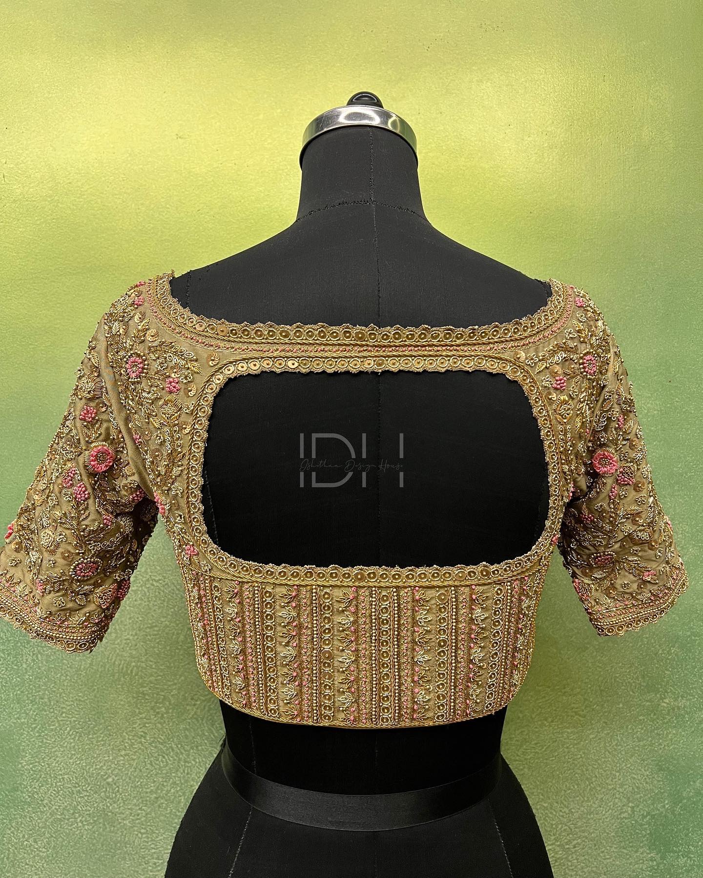 Blouse Back Neck Designs