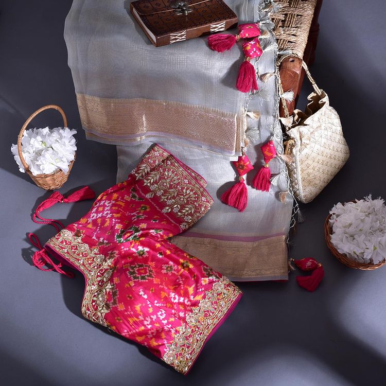 Intricate Zari Saree With Blouse Design