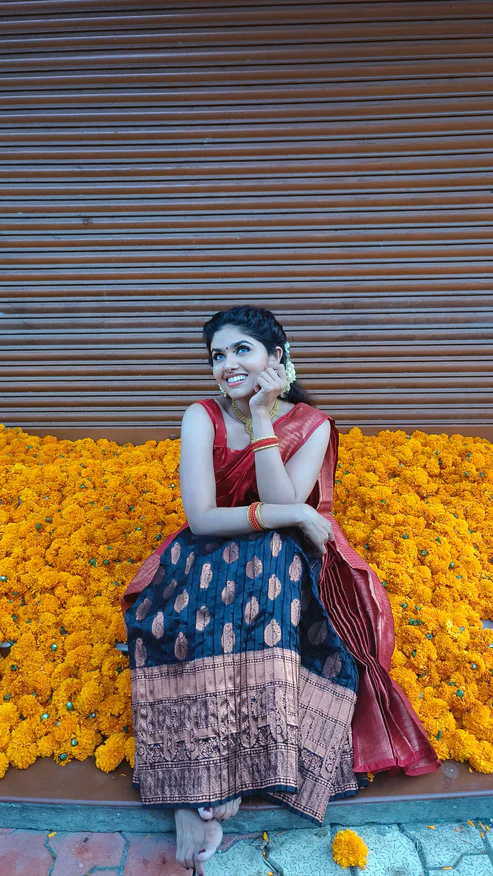 Graceful Black Banarasi Half Saree